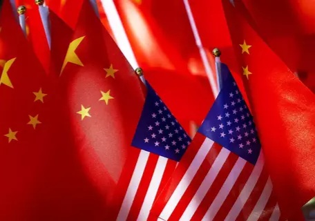 Perang Tarif AS–China Makin Sengit, Ekonomi Global Terancam Melambat