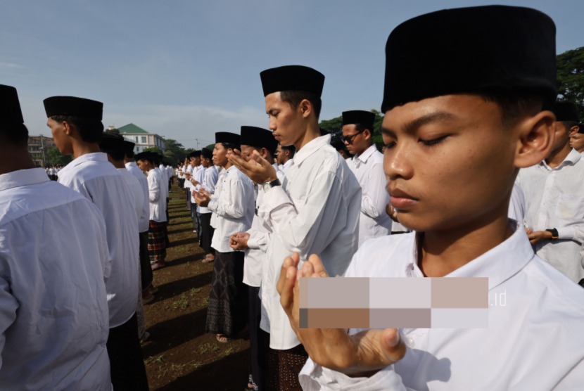 Mempertegas Rekognisi dan Afirmasi Pendidikan Khas Pesantren di Indonesia