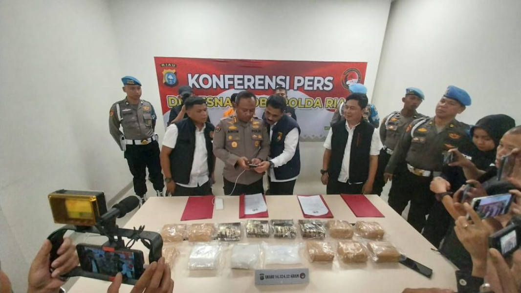 Polda Riau Gagalkan Peredaran Sabu 14 Kg Jaringan Internasional di Pekanbaru