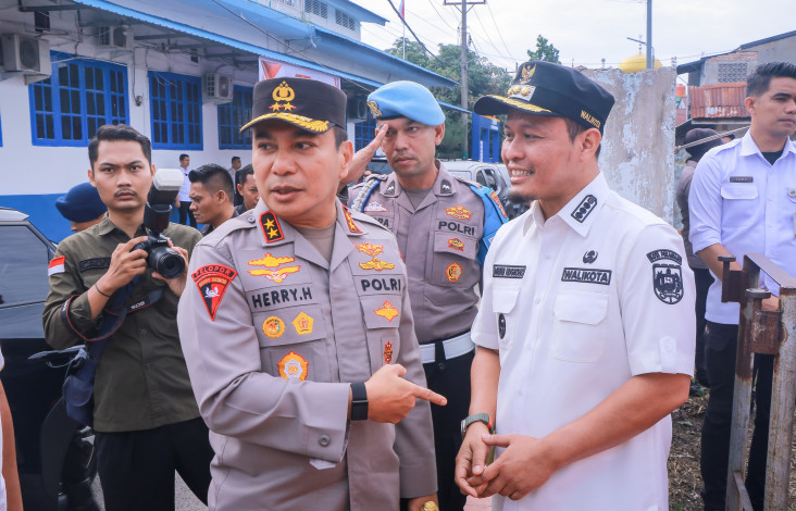 Walikota Pekanbaru Koordinasi dengan Kapolda Riau Tertibkan Truk ODOL Bandel