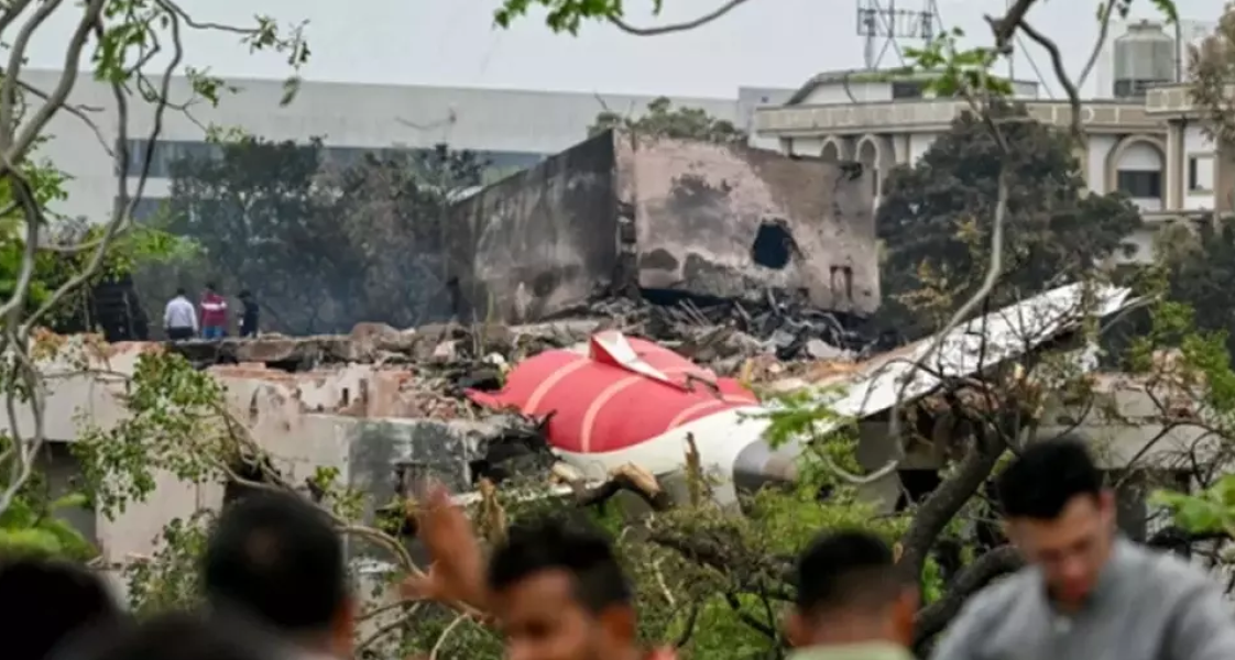 Penyebab Jatuhnya Air India: Suplai Bahan Bakar Terputus