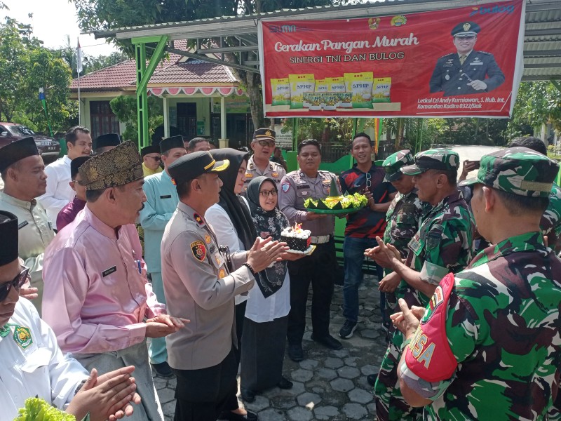 UPIKA Kandis Beri Kejutan ke Koramil Kandis di HUT TNI ke-80