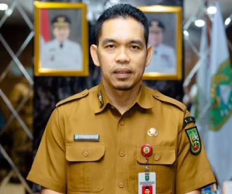 Kadisdik Riau: Sarjana Harus Jadi Solusi dan Ciptakan Dampak Nyata