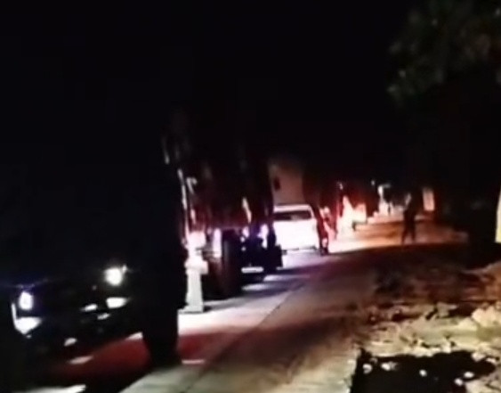 Macet Horor di Pelalawan, 8 Jam Kendaraan Terjebak, Warga Kelaparan dan Kehausan