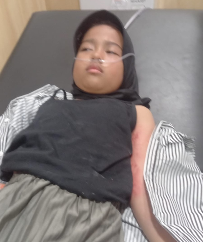 Dzakirah, Korban Tabrak Mundur Kendaraan Operasional Sampah Pemkab Kuansing yang Tak Dipedulikan