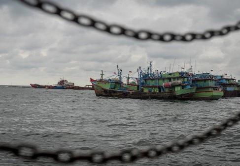 Kapal Ikan Lakukan Transhipment Rp 1,8 Miliar Terciduk