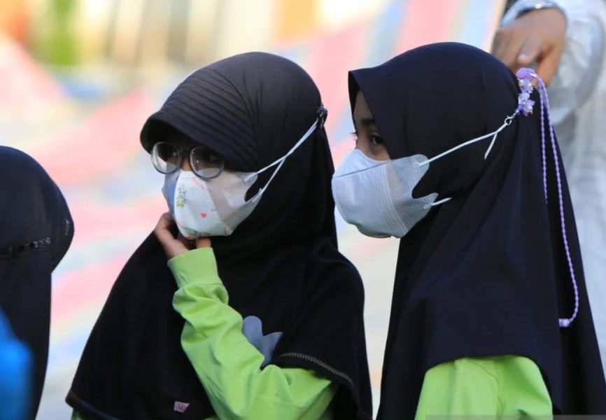 DPR Minta Gencarkan Sosialisasi Pemakaian Masker Cegah Superflu