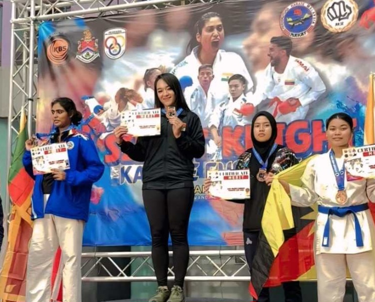 Bripda Jessica dari Ditlantas Polda Riau Raih Emas Karate Internasional di Kuala Lumpur