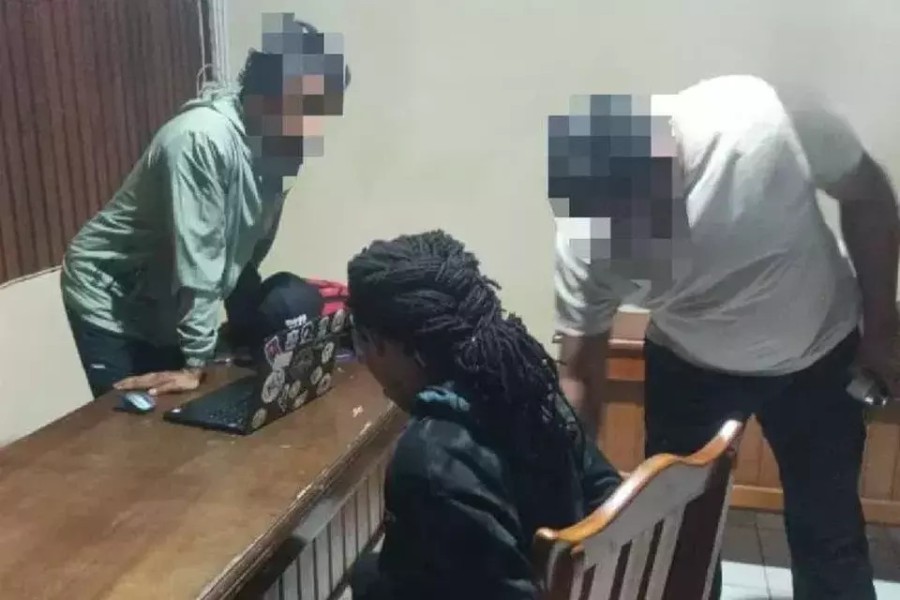 Satgas Cartenz Tangkap Komandan OPM Pembunuh Brimob di Nabire Papua