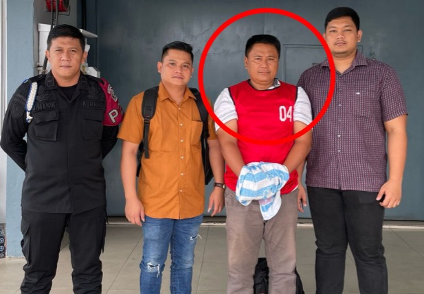 Kejari Bengkalis Tangkap Buronan Dalang Pencemaran Limbah Pabrik di Mandau