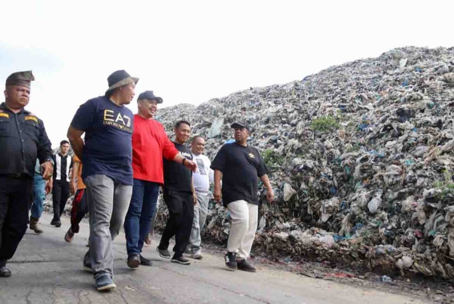 Dua Alat Berat di TPA Muara Fajar Rusak, Sampah Sempat Menggunung