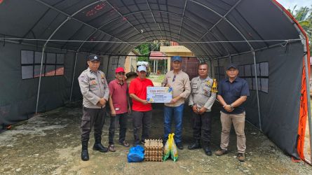 Distrik Barat PTPN IV Regional III Salurkan Setengah Ton Sembako Korban Terdampak Banjir Tandun