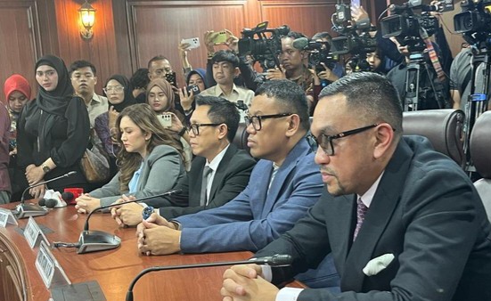 Putusan Lengkap Skorsing Sahroni, Nafa Urbach dan Eko Patrio dari DPR