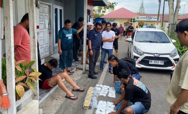 BNN Bongkar Peredaran Narkoba di Sumbar, Sita 29 Bungkus Sabu