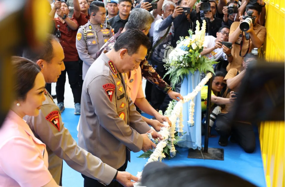 Kapolri Resmikan Hanggar Presisi dan Groundbreaking 9 Titik SPPG Tahap II di Riau