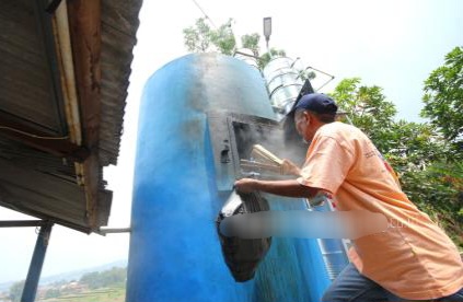 PLTD Komodo Uji Coba Insinerator Ramah Lingkungan