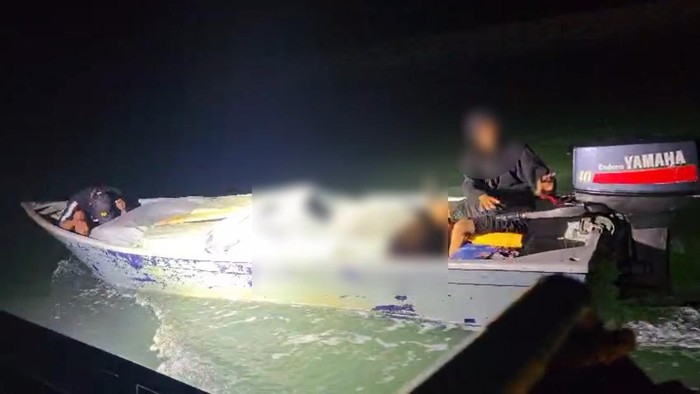 Bea Cukai Batam Tangkap Speedboat Bawa 168 Ribu Batang Rokok Ilegal