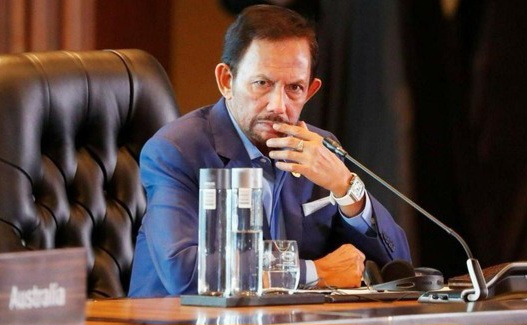 Hadiri KTT ASEAN, Sultan Brunei Dibawa ke RS Malaysia karena Kelelahan