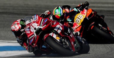 Valentino Rossi Singgung Bagnaia yang Kehilangan Arah