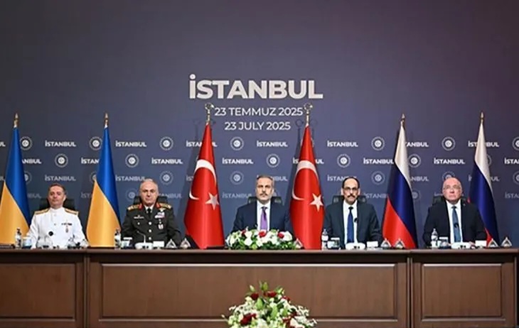 Trump Desak Rusia Dan Ukraina Hentikan Perang di Garis Depan