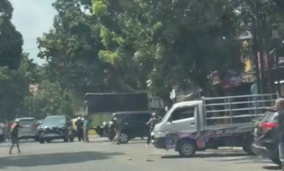 Emosi Usai Ditegur, Pengendara Serang Jukir di Pekanbaru dengan Parang