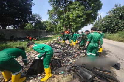 Kolaborasi FamilyMart dan Pandawara Group Wujudkan Sungai Bebas Sampah