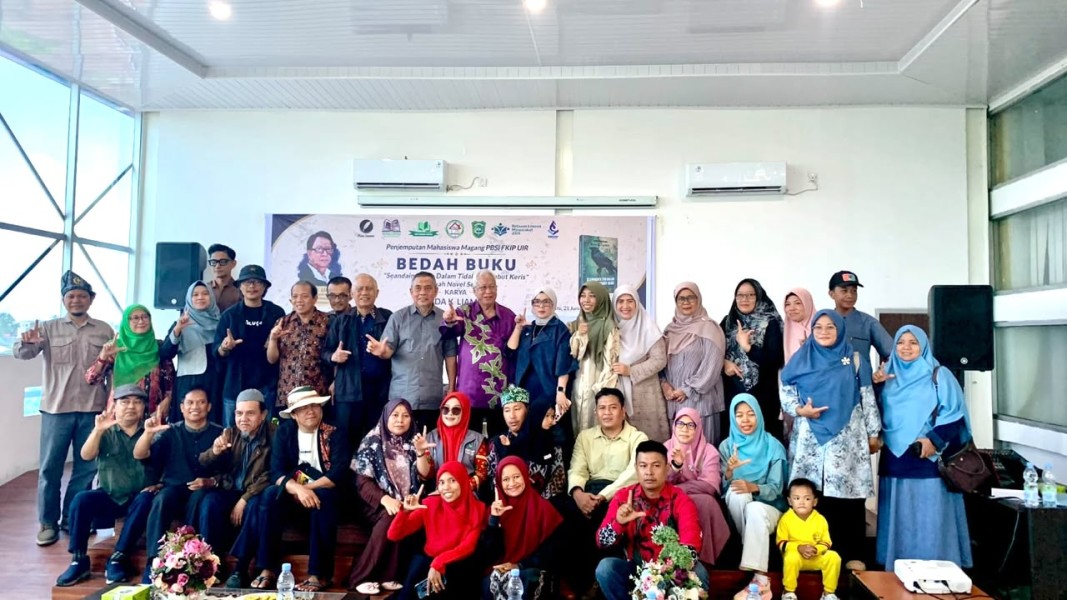 Bedah Novel Rida K Liamsi Jadi Ruang Mahasiswa Mengenal Sejarah Melayu