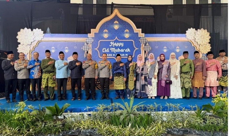 Hari Terakhir, Open House Wali Kota Pekanbaru Dihadiri Gubernur dan Kapolda Riau