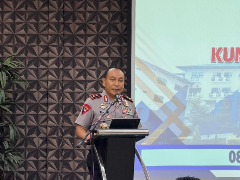 Kapolda Riau Copot Kapolsek dan Kanit Reskrim Panipahan Usai Aksi Warga Anarkis