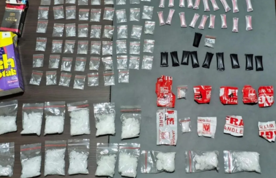 Polres Garut Ciduk Kurir Yang Membawa 125 Paket Sabu Siap Edar