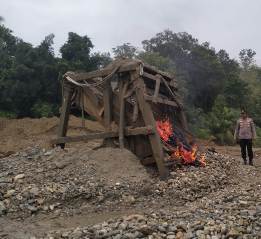Sungai Kuantan Keruh, PETI Masih Marak di Wilayah Hulu Kuansing