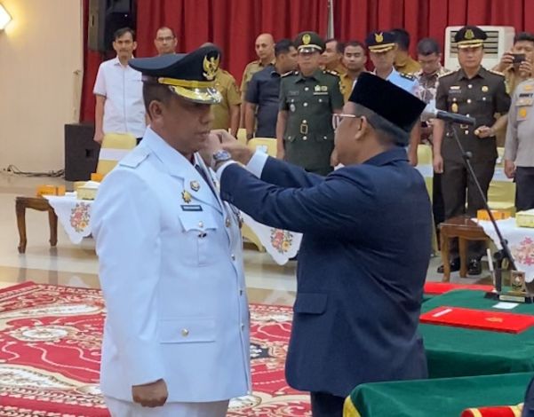 Gantikan Risnandar Mahiwa, Pj Gubri Resmi Lantik Roni Rakhmat Jadi Pj Walikota Pekanbaru