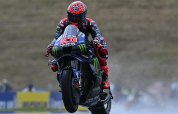 Moto GP Quartararo Sebut Yamaha V4 Masih Ketinggalan Jauh dari Rival
