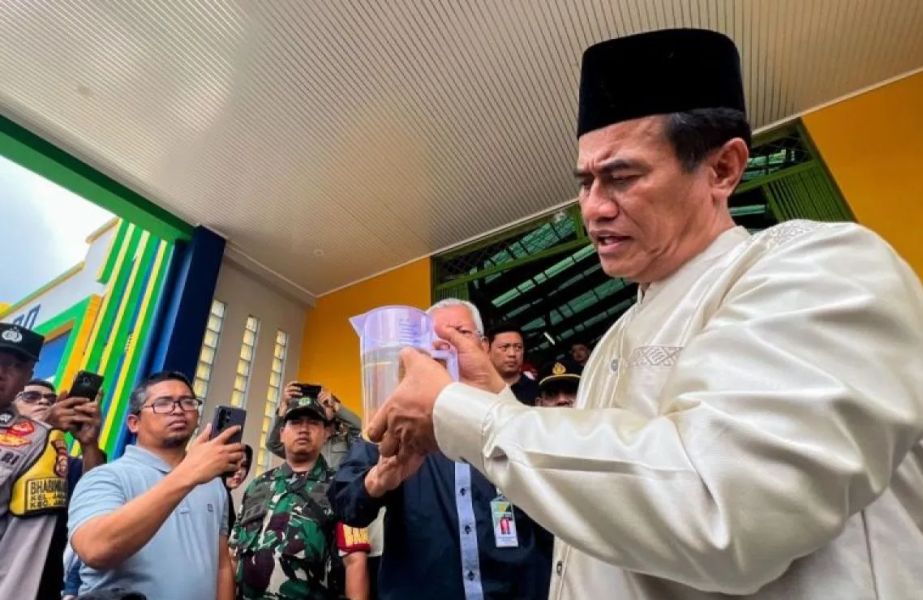 Mentan Andi Amran Meminta Tiga Perusahaan Minyakita Disegel Usai Kurangi Takaran