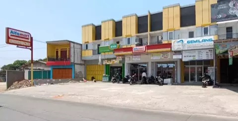 Mendes dan DPR Kolaborasi Hentikan Ekspansi Minimarket di Desa