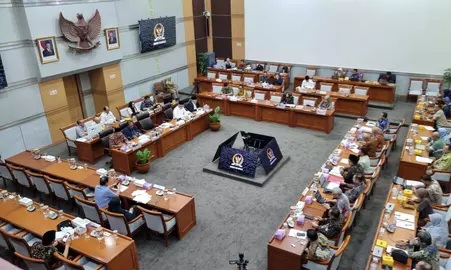 Isu Politik-Hukum Terkini: Progres RUU Haji hingga Demo 25 Agustus
