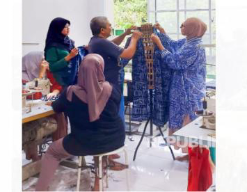 Kartini Berkarya Lindungi Alam, Dara Baro Buktikan Limbah Kain Nusantara Bisa Mendunia