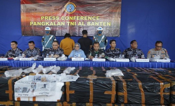 TNI AL Gagalkan Penyelundupan Bayi Lobster Senilai Rp 29 M di Merak