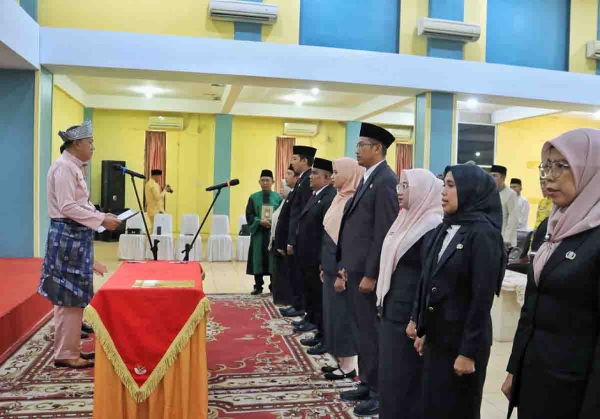 Sembilan Pejabat Pemkab Meranti Dilantik