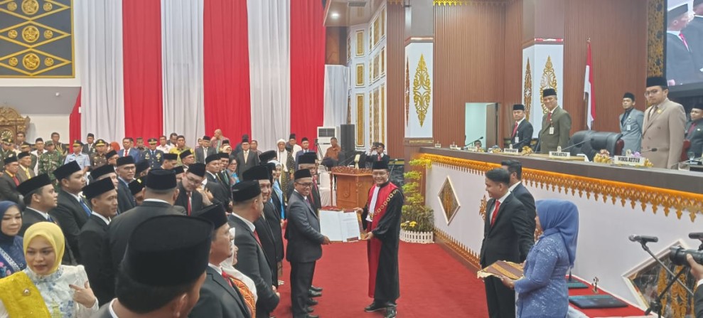 Muhammad Isa Lahamid jadi Ketua DPRD Pekanbaru Sementara