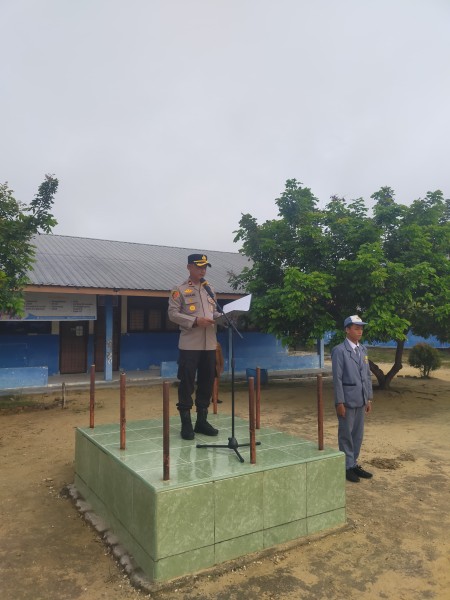 Polsek Kandis Gelar Police Goes to School di SMKN 1 Kandis, Sosialisasi Kenakalan Remaja dan Program Kapolda Riau