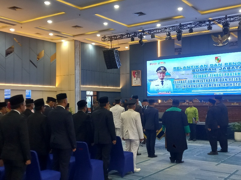 Walikota Pekanbaru Lantik 29 Pejabat Pemko, Ini Daftar Lengkapnya