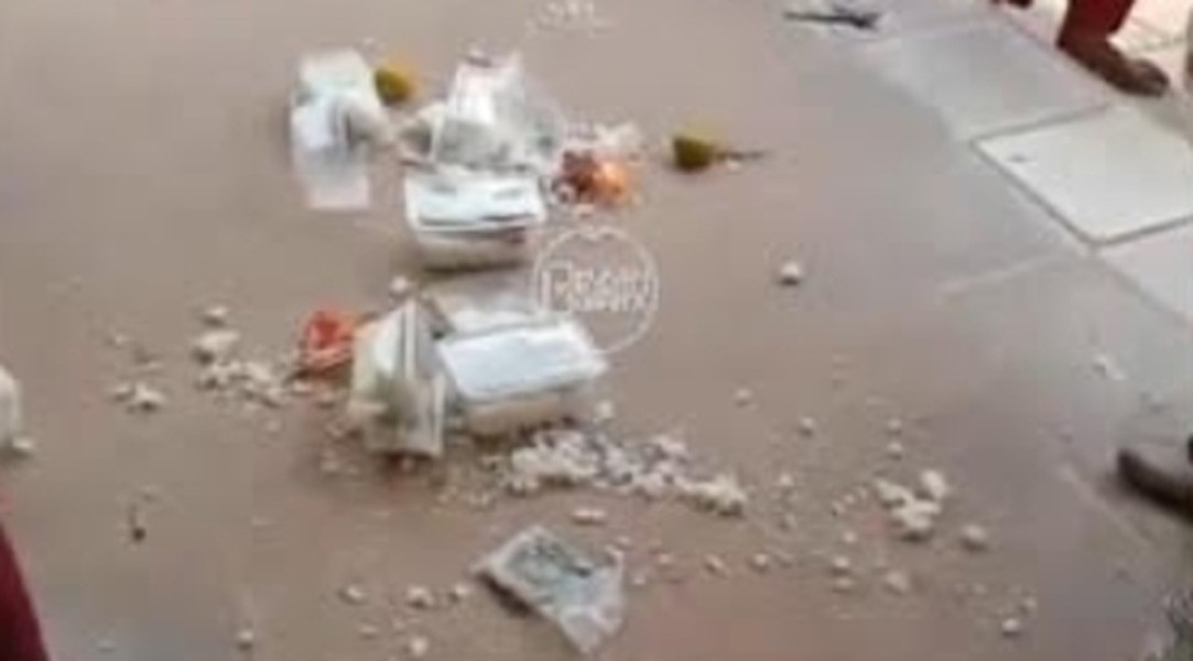 Viral Guru Honorer di Kampar Banting Nasi Kotak di Depan Siswa