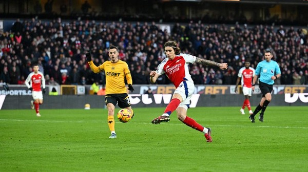 Gol Semata Wayang Calafiori Menangkan Arsenal Atas Wolves