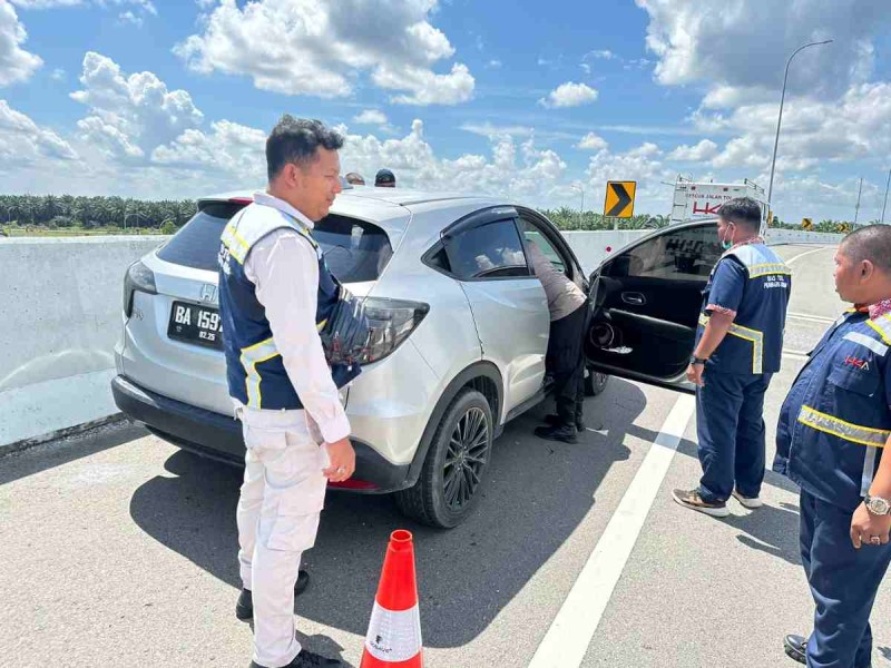 Karyawan Bank BUMN Asal Sumbar Tewas di Tol Permai Riau