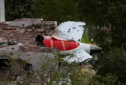Akibat Jatuh dan Perang Timteng, Air India Stop 15 Persen Penerbangan
