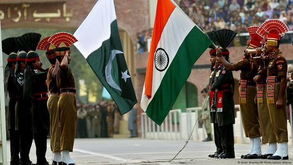 Minim Diplomasi Informal, Krisis India-Pakistan Kian Memanas
