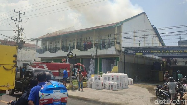 Gudang Logistik KPU Lubuklinggau Terbakar