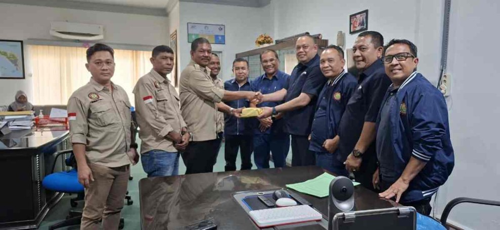 Terus Mengalir, Serikat Pekerja PTPN IV Regional III Turut Salurkan Donasi Bantuan Hidrometeorologi Sumatra