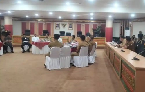 Plt Gubri Gelar Pertemuan dengan DPRD Riau, Respons Keluhan Soal Pencairan Anggaran Kegiatan